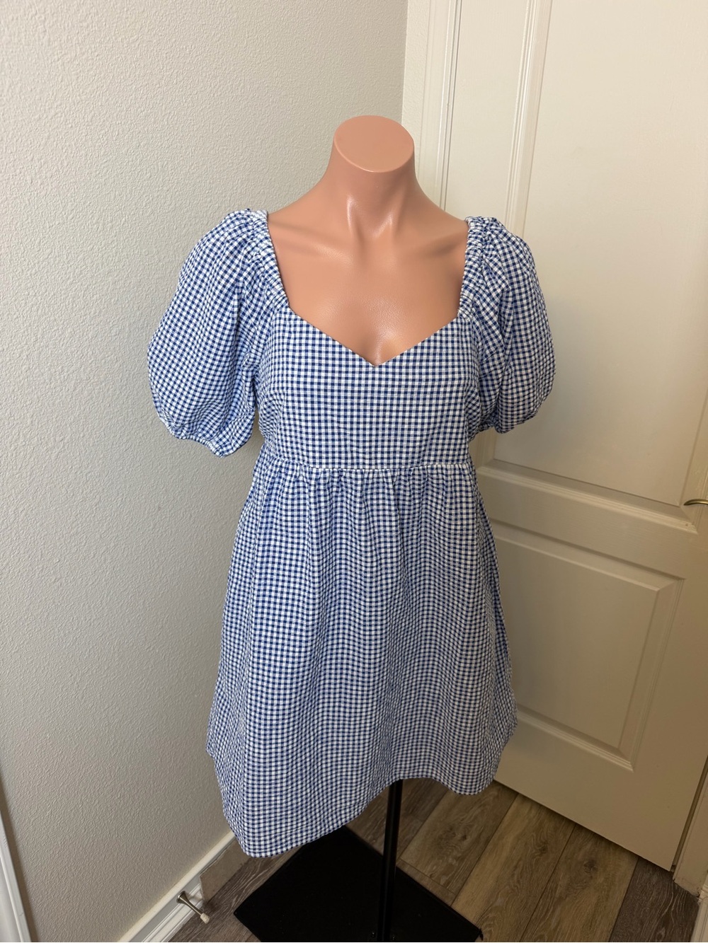 Old Navy Blue Gingham Puff-Sleeve Midi Dress